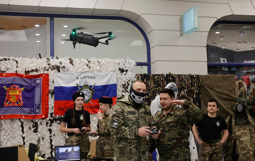 ロシア270大学が学生をドローン操縦者に勧誘、最大1,000万円と授業料免除を提示