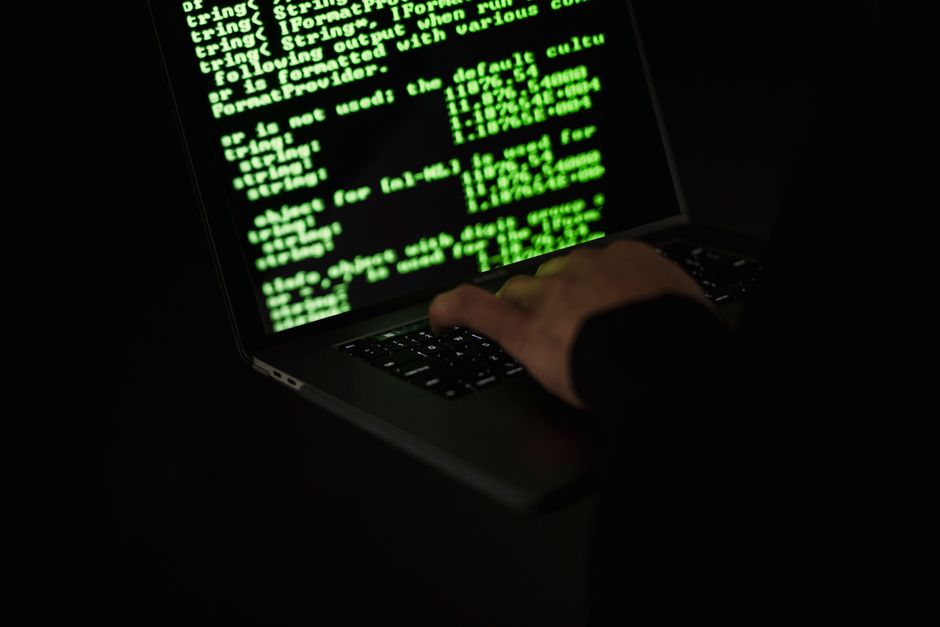 Googleが中国の詐欺集団を提訴。Gemini悪用の偽サイトは9,000件